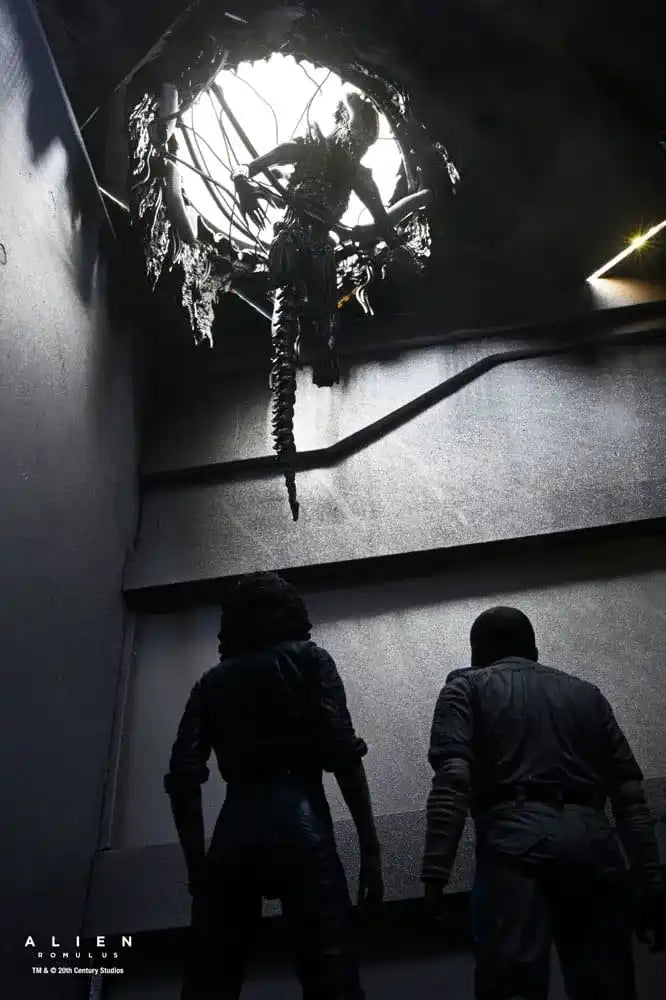 Alien: Romulus Actionfigur Deluxe Suspended Lab Xenomorph XX121 18 cm - Smalltinytoystore