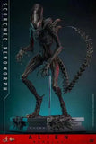 Alien: Romulus Movie Masterpiece Actionfigur 1/6 Scorched Xenomorph 44 cm HOT TOYS - Smalltinytoystore