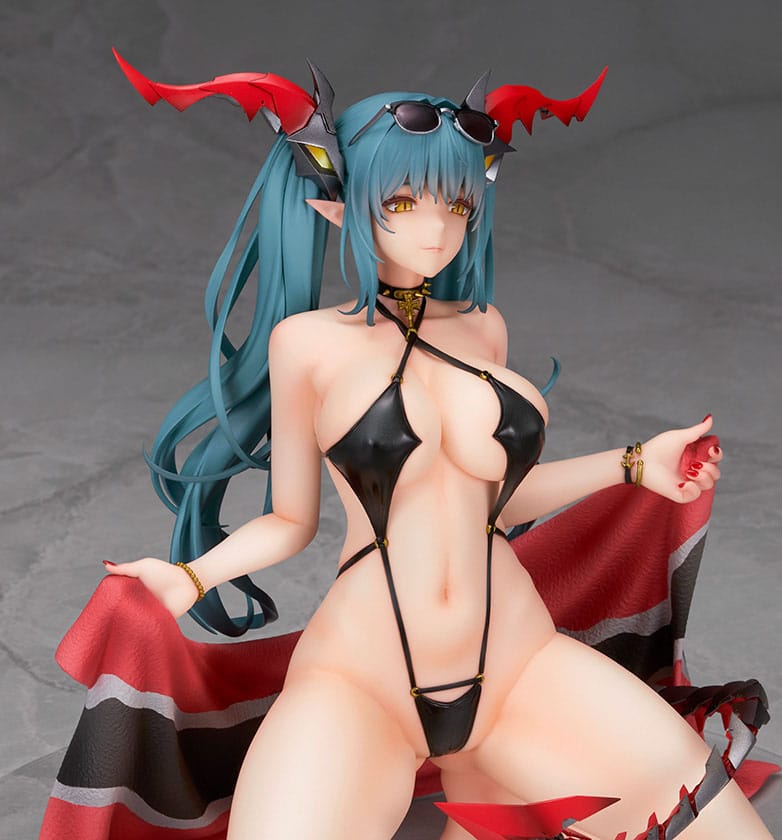 Azur Lane PVC Statue 1/7 Regensburg Dark Dragon and the Coast of Light Ver. 16 cm - Smalltinytoystore