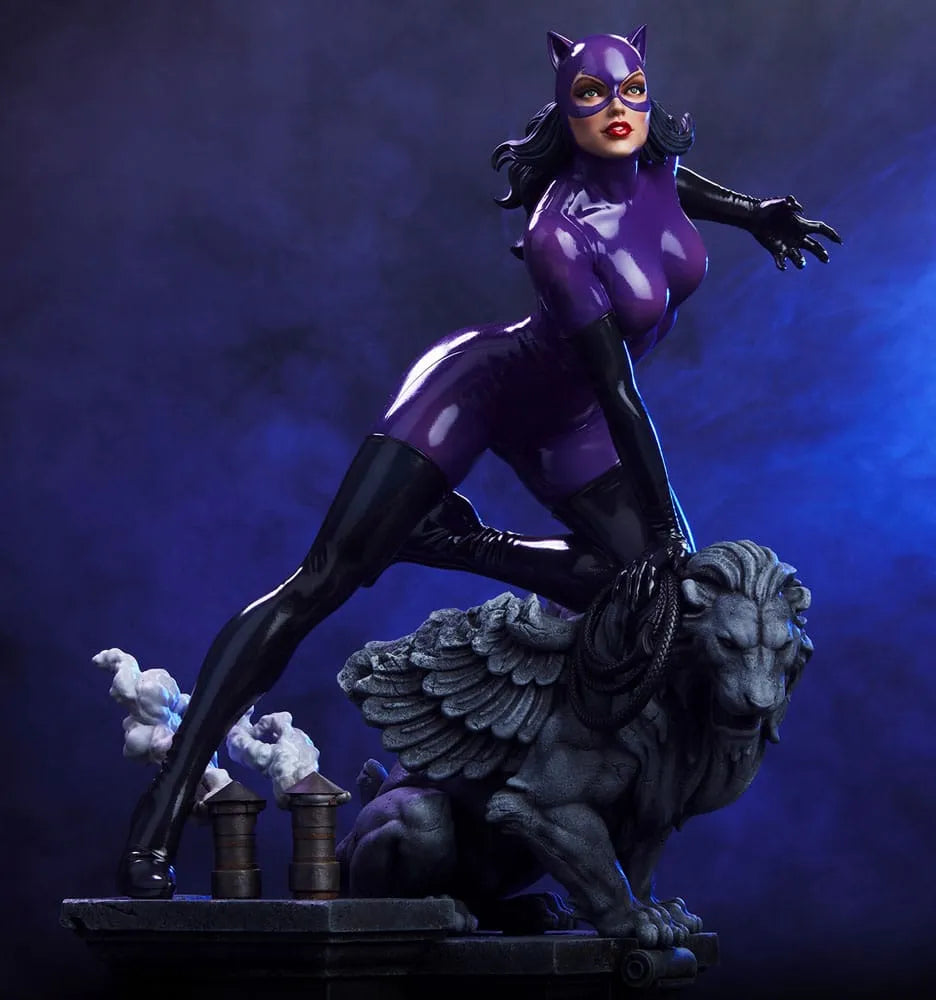 DC Comics Maquette 1/4 Catwoman (Purple Edition) 47 cm - Smalltinytoystore