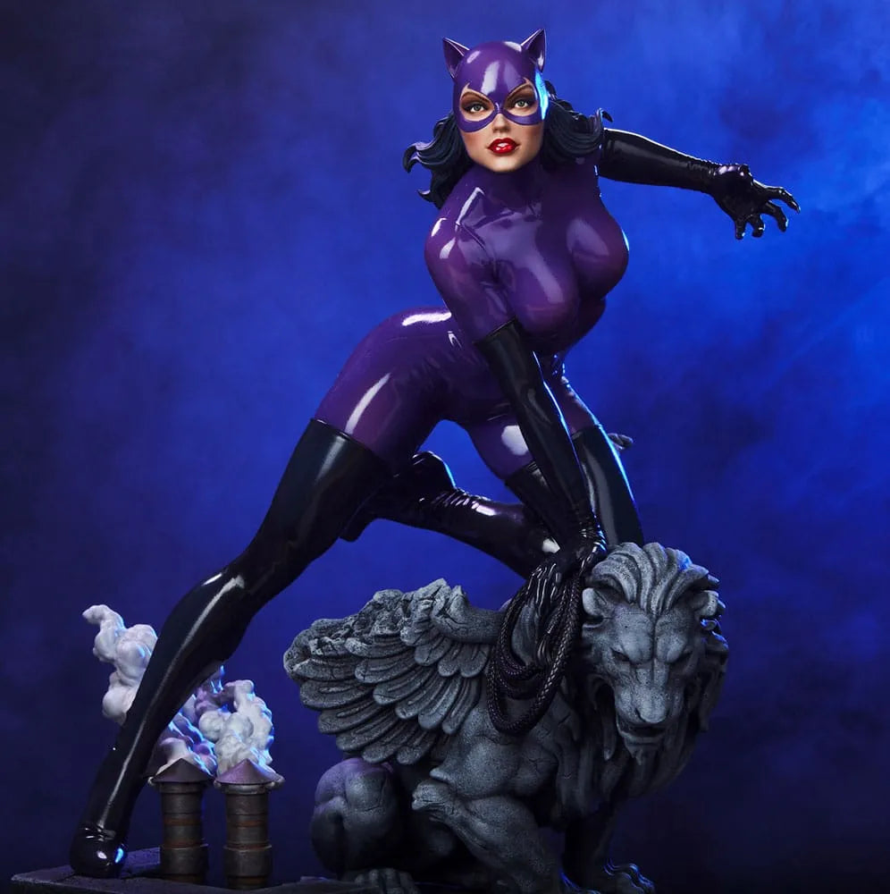 DC Comics Maquette 1/4 Catwoman (Purple Edition) 47 cm - Smalltinytoystore