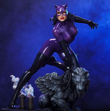 DC Comics Maquette 1/4 Catwoman (Purple Edition) 47 cm - Smalltinytoystore