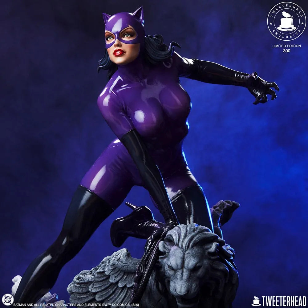 DC Comics Maquette 1/4 Catwoman (Purple Edition) 47 cm - Smalltinytoystore