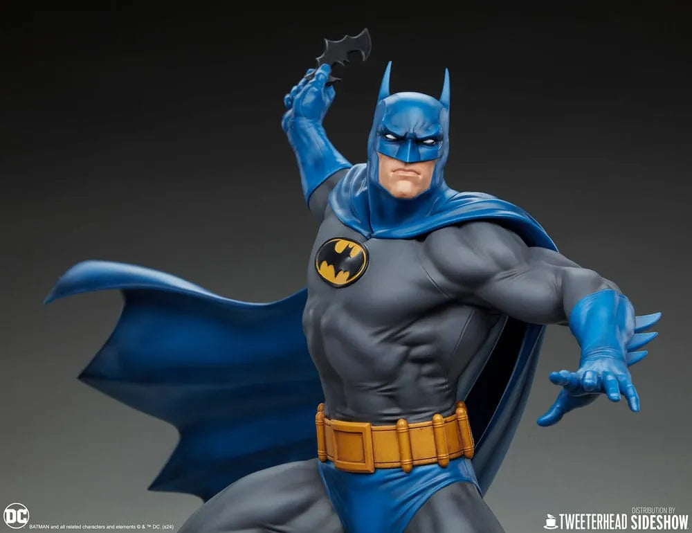 DC Comics Maquette 1/6 Batman (Retro Edition) 50 cm - Smalltinytoystore