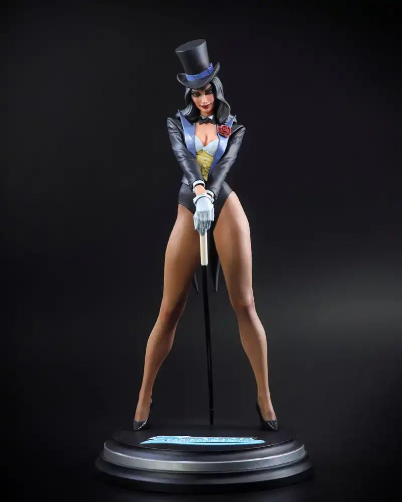 DC Direct DC Cover Girls Statue Zatanna by J. Scott Campbell 23 cm - Smalltinytoystore