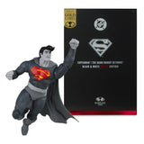 DC Multiverse Actionfigur Superman (The Dark Knight Returns) (Black & White Accent Edition) (Gold Label) 18 cm - Smalltinytoystore