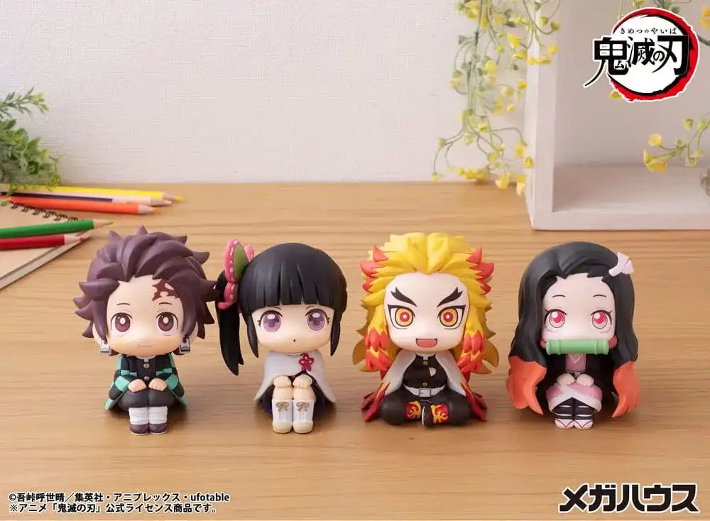 Demon Slayer Kimetsu no Yaiba Look Up PVC Statue Rengoku Kyojuro 11 cm - Smalltinytoystore