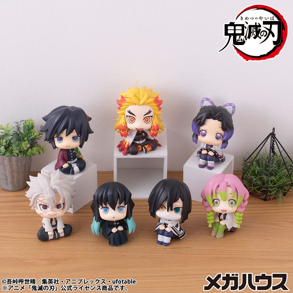 Demon Slayer Kimetsu no Yaiba Look Up PVC Statue Rengoku Kyojuro 11 cm - Smalltinytoystore
