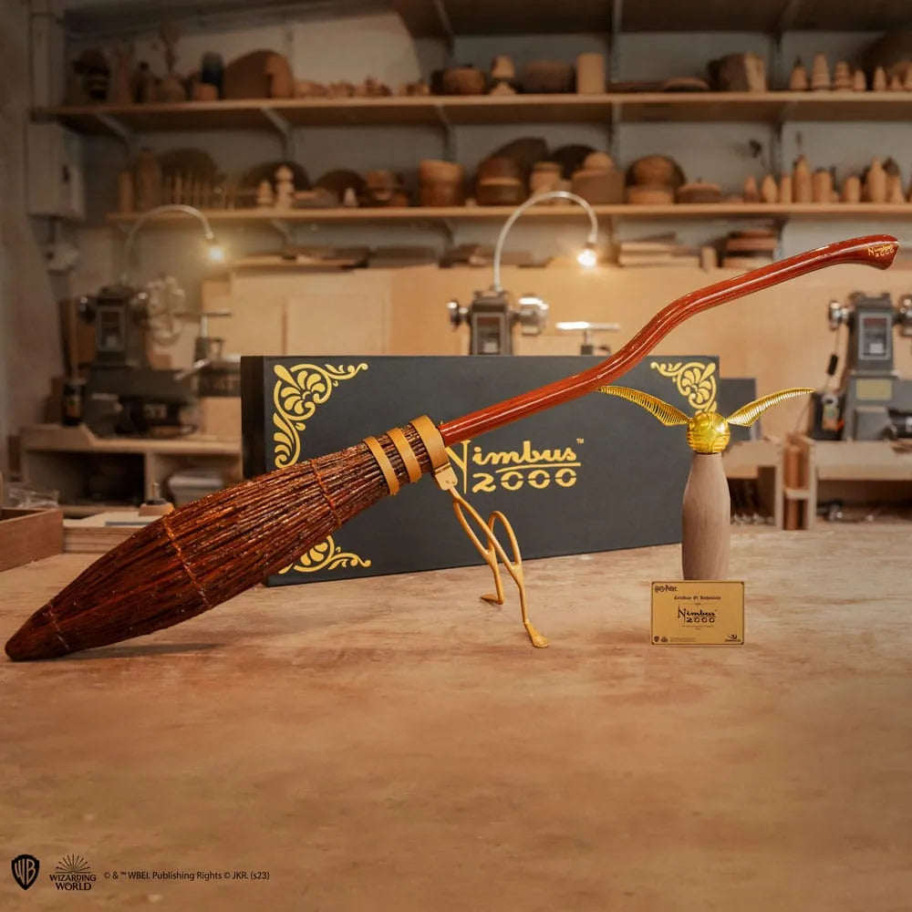 Harry Potter Replik 1/1 Nimbus 2000 Junior Zauberbesen - Smalltinytoystore