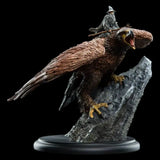 Herr der Ringe Statue Gandalf on Gwaihir 15 cm - Smalltinytoystore