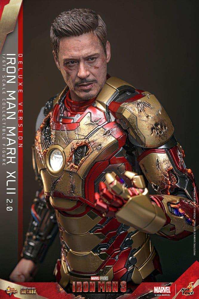 Iron Man 3 Movie Masterpiece Diecast 1/6 Iron Man Mark XLII (2.0) Deluxe HOT TOYS - Smalltinytoystore