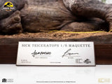 Jurassic Park Maquette 1/8 Sick Triceratops 96 cm