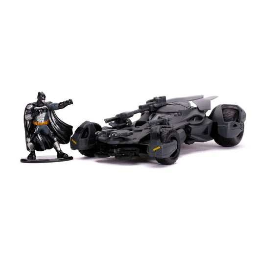 Justice League Hollywood Rides Diecast Modell 1/32 Batmobil mit Figur - Smalltinytoystore