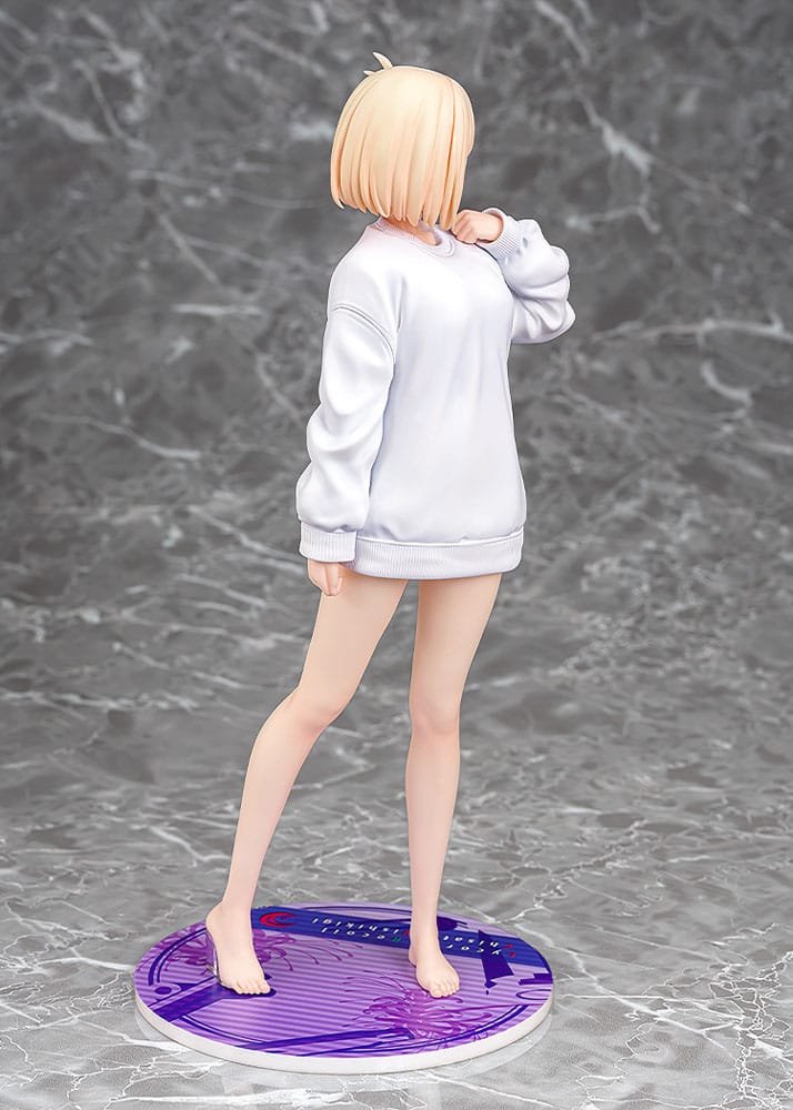 Lycoris Recoil PVC Statue 1/7 Chisato Nishikigi: Oversized Sweatshirt Ver. 25 cm - Smalltinytoystore