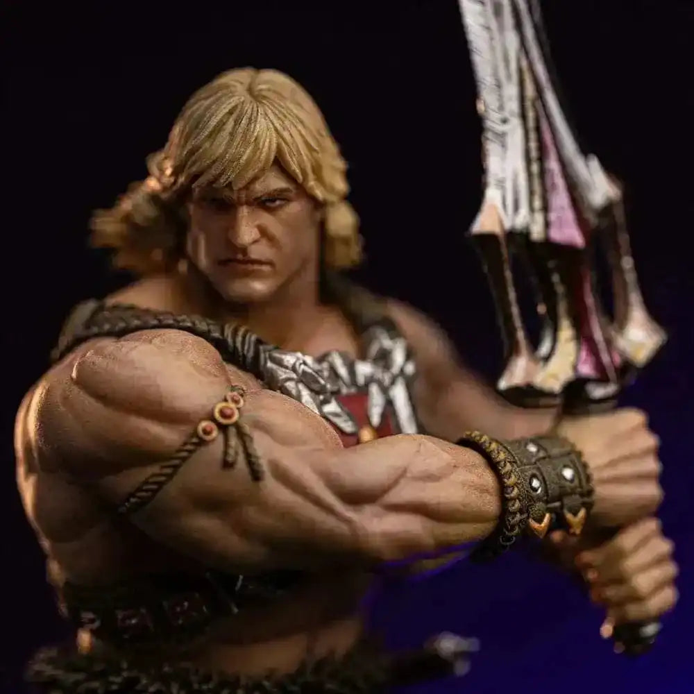 Masters of the Universe Deluxe Art Scale Statue 1/10 He-Man Unleashed 34 cm - Smalltinytoystore