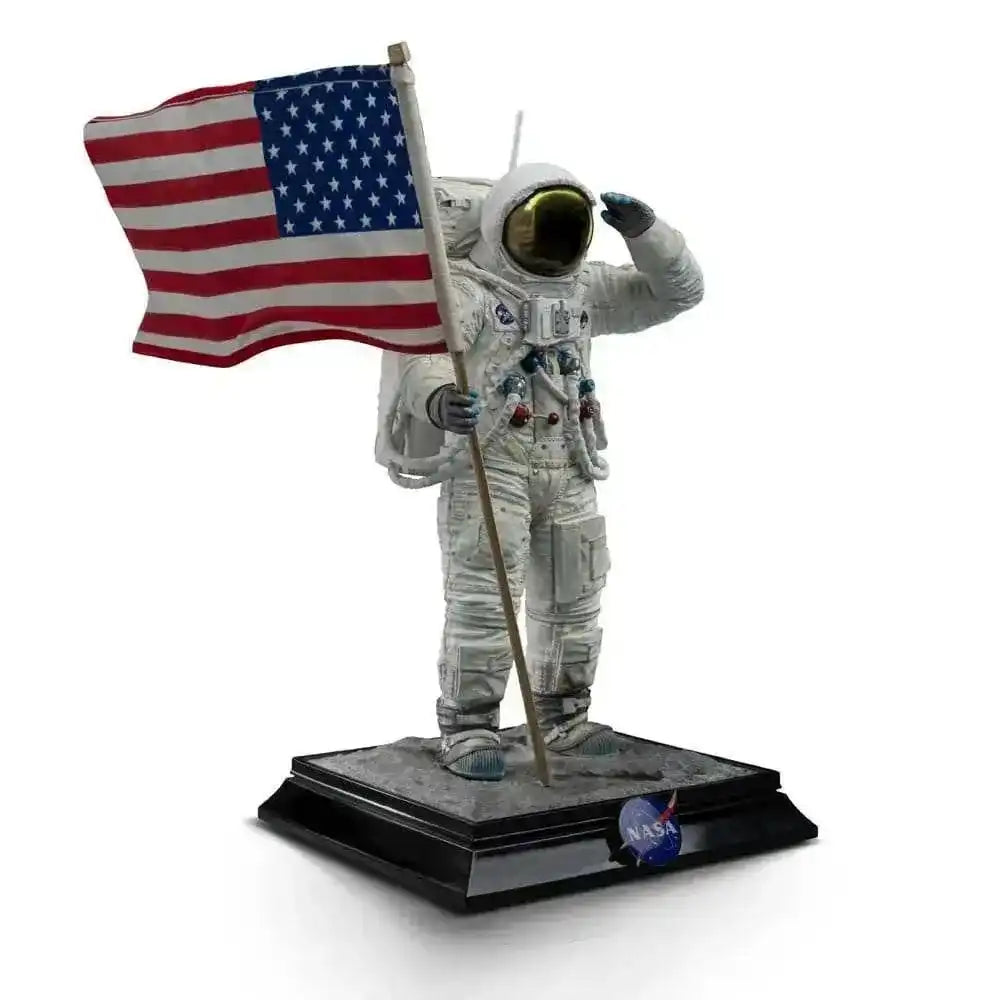 NASA Art Scale Statue 1/10 Apollo 11 Astronaut 23 cm - Smalltinytoystore
