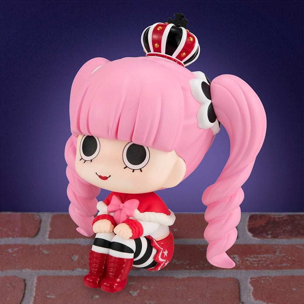 One Piece Look Up PVC Statue Perona 11 cm - Smalltinytoystore