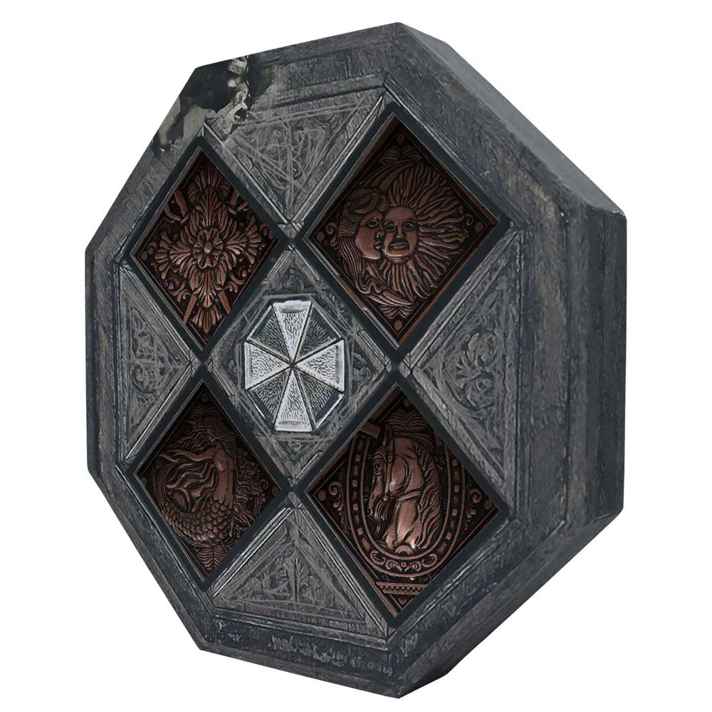 Resident Evil VIII Medaillen-Set House Crest Limited Edition - Smalltinytoystore