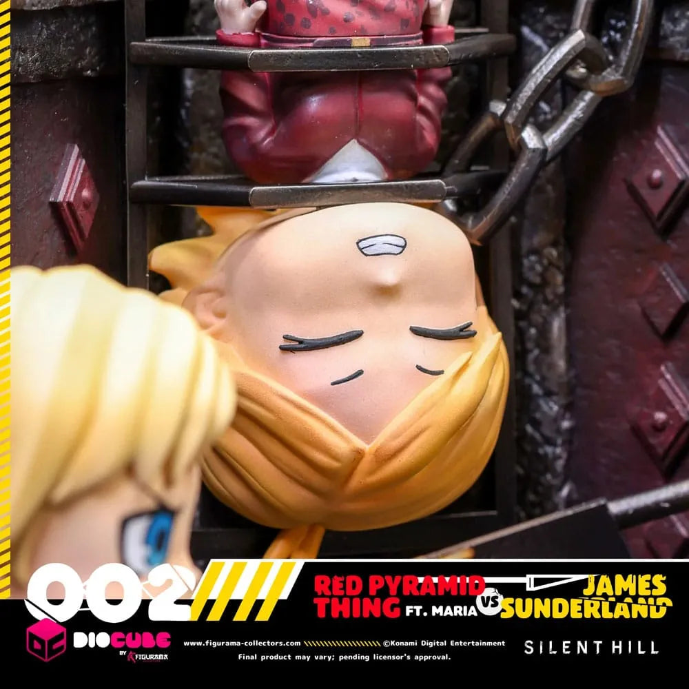 Silent Hill DioCube PVC Diorama Silent Hill 2 Red Pyramid Thing Vs James Sunderland Ft. Maria 15 cm - Smalltinytoystore