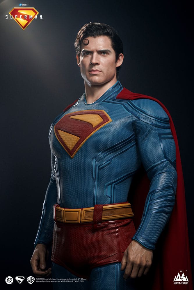 Superman 2025 Life-Size Statue Superman 208 cm - Smalltinytoystore