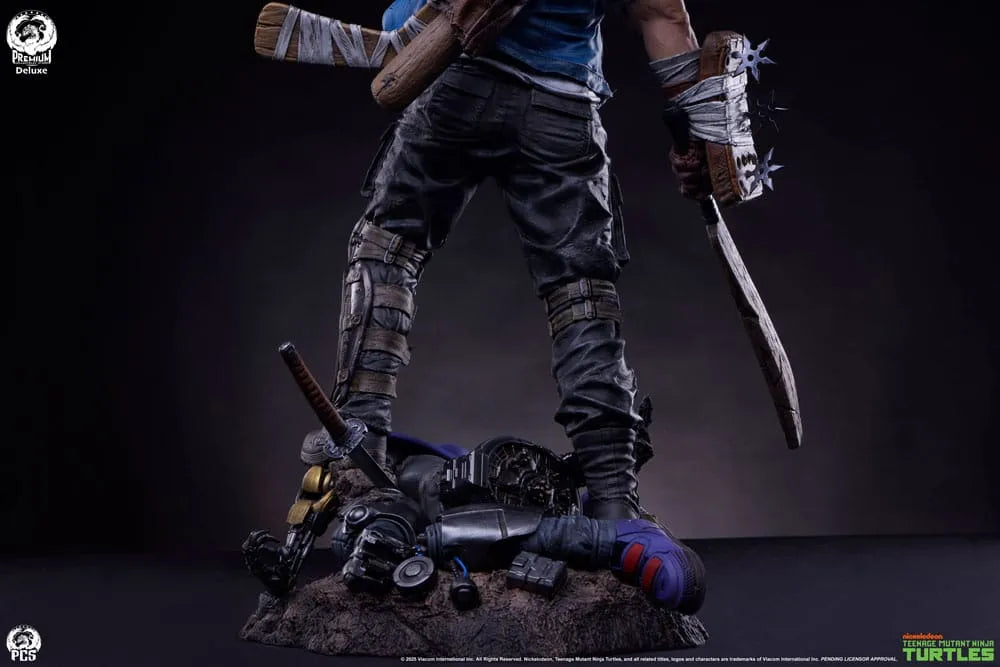 Teenage Mutant Ninja Turtles Legends Statue 1/3 Casey Jones Deluxe Edition 65 cm - Smalltinytoystore