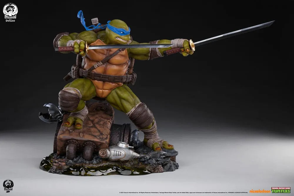 Teenage Mutant Ninja Turtles Statue 1/3 Leonardo (Deluxe Edition) 52 cm - Smalltinytoystore