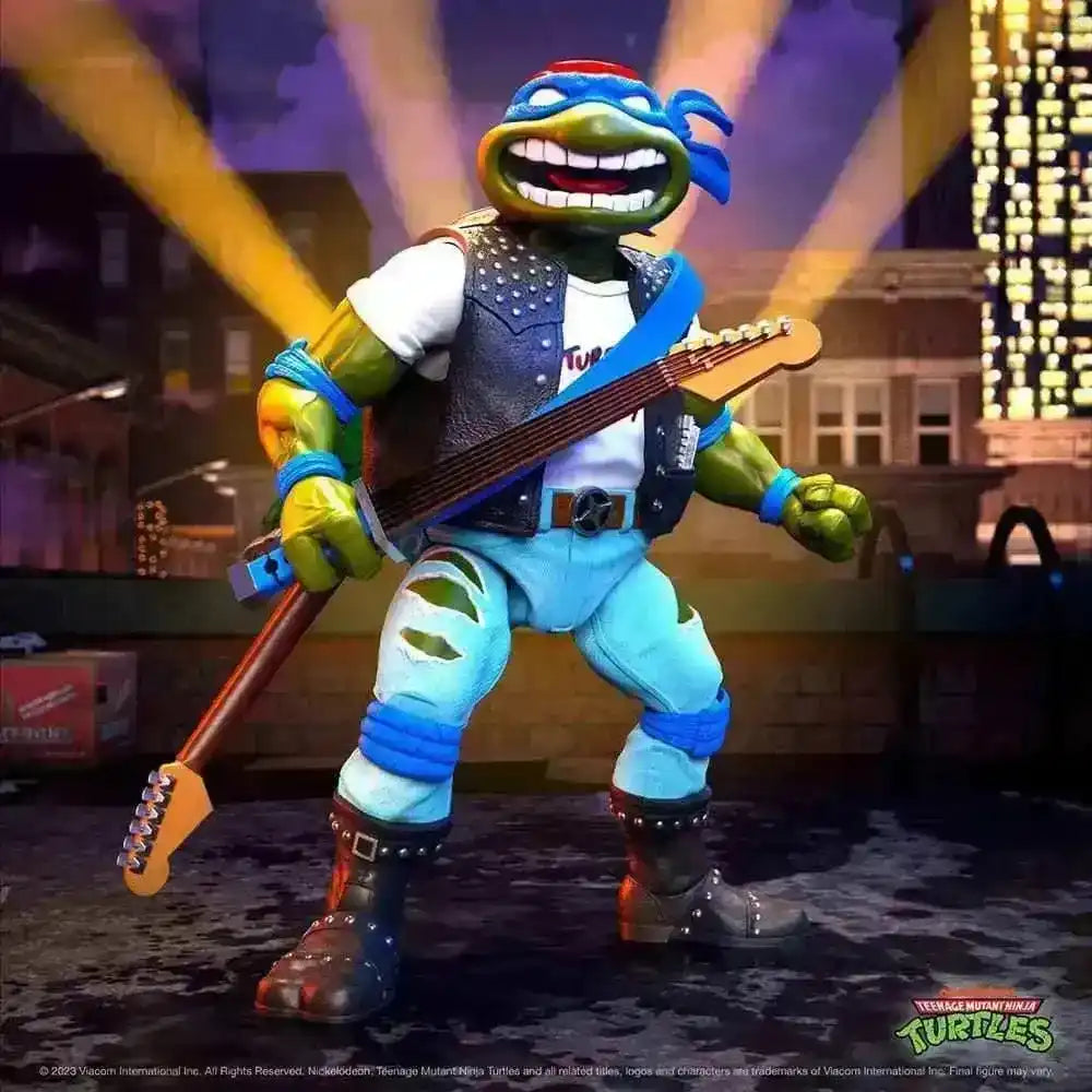 Teenage Mutant Ninja Turtles Rocker Leo Actionfigur mit Gitarre, beleuchtete Stadtkulisse, Smalltinytoystore