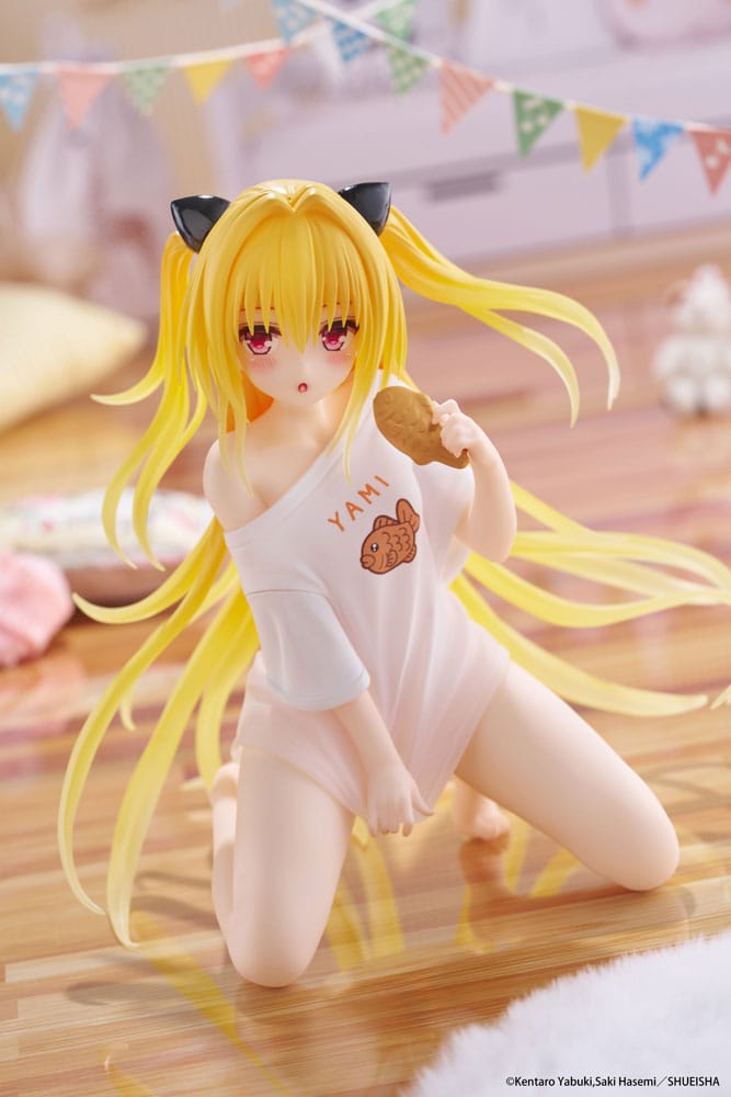 To Love-Ru Darkness PVC Statue Desktop Cute Figure Golden Darkness Roomwear Ver. 13 cm - Smalltinytoystore