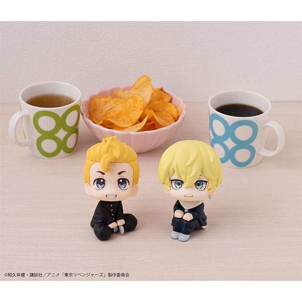 Tokyo Revengers Look Up PVC Statue Takemichi Hanagaki 11 cm - Smalltinytoystore