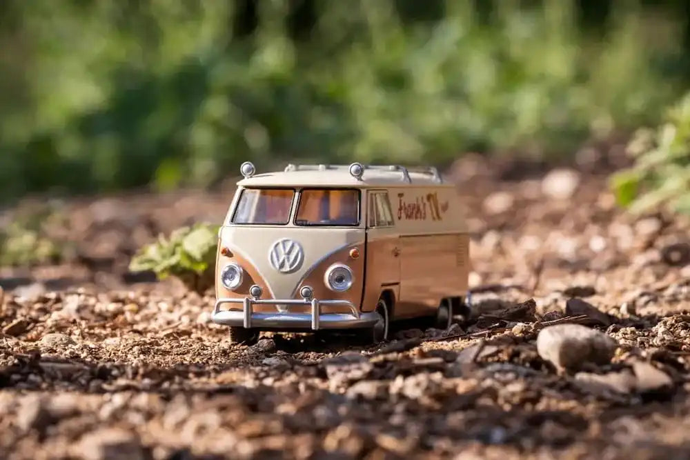 Transformers Diecast Modell 1/32 1967 VW Bus T7 Wheeljack - Smalltinytoystore