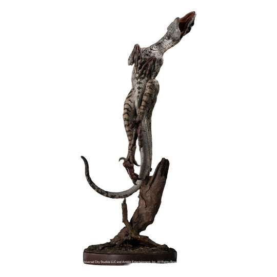 Jurassic Park III Maquette 1/4 Female Velociraptor White Queen 103 cm