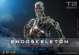 Terminator 2 Movie Masterpiece Die-cast Actionfigur 1/6 Endoskelett (Battle Damaged Version) 31 cm