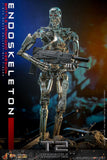 Terminator 2 Movie Masterpiece Die-cast Actionfigur 1/6 Endoskelett (Battle Damaged Version) 31 cm