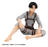 Attack on Titan G.E.M. Series PVC Figur Squad Captain Levi Palm Size 9 cm