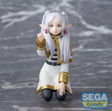 Frieren: Beyond Journey's End PM Perching PVC Statue Frieren Poking Something 10 cm