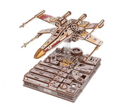 Star Wars Modellbausatz aus Holz Luke Skywalker's X-Wing Starfighter