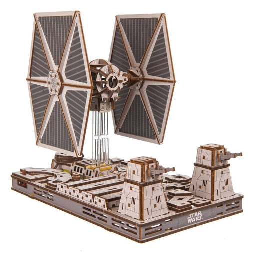 Star Wars Modellbausatz aus Holz TIE Fighter