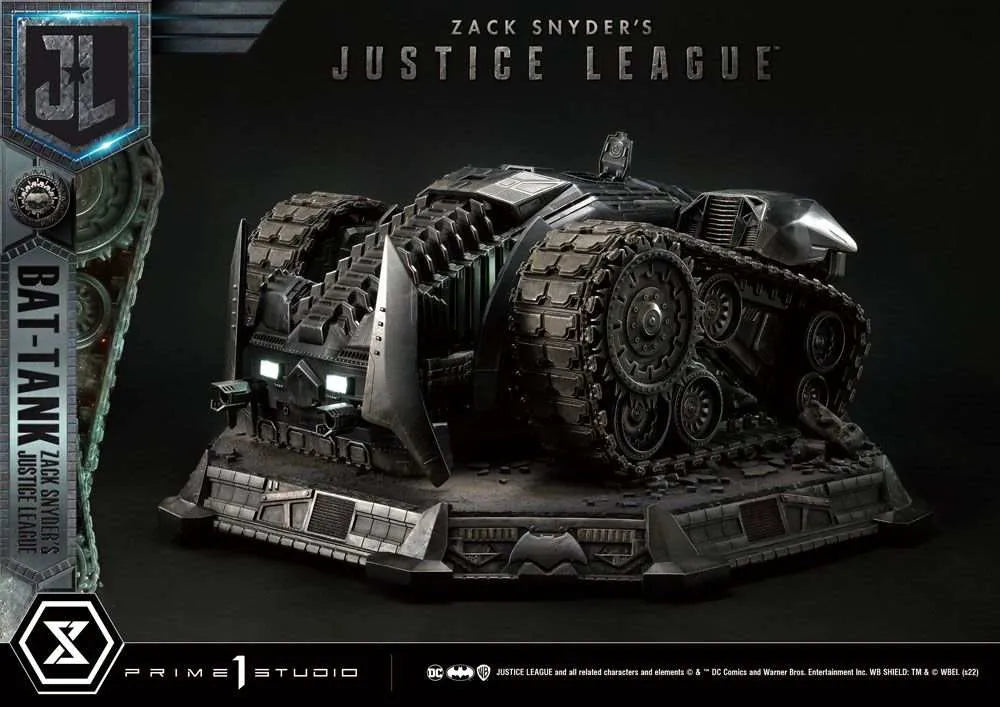 Zack Snyder's Justice League Museum Masterline Diorama Bat-Tank 36 cm - Smalltinytoystore