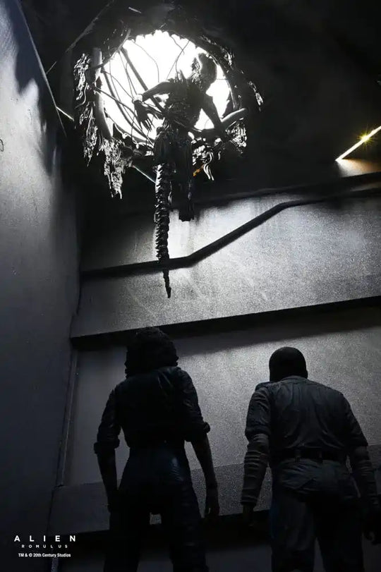 Alien: Romulus Actionfigur Deluxe Suspended Lab Xenomorph XX121 18 cm - Smalltinytoystore
