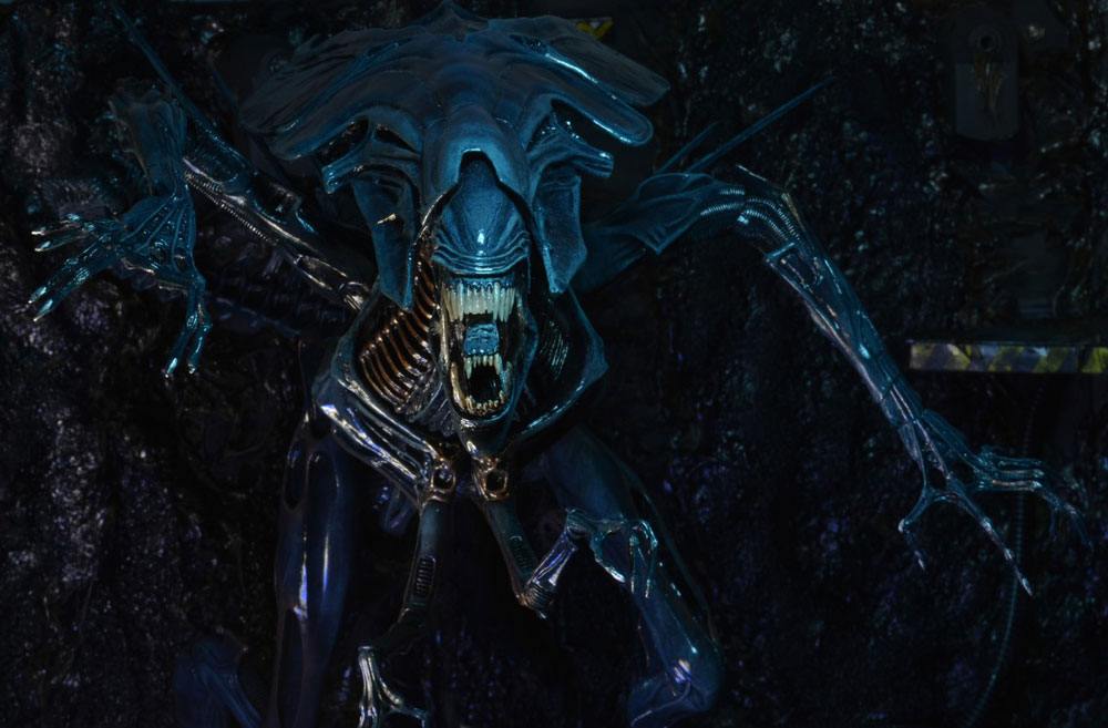 Aliens Ultra Deluxe Actionfigur Alien Queen 38 cm - Smalltinytoystore