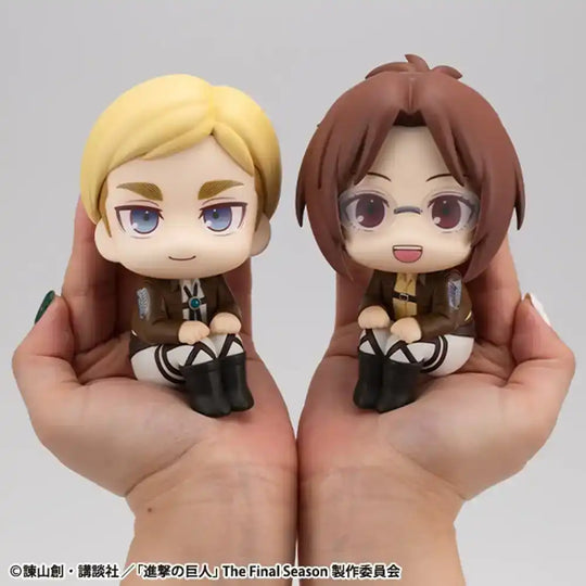 Attack on Titan Look Up PVC Statuen Hange Zoe & Erwin Smith (with gift) 11 cm