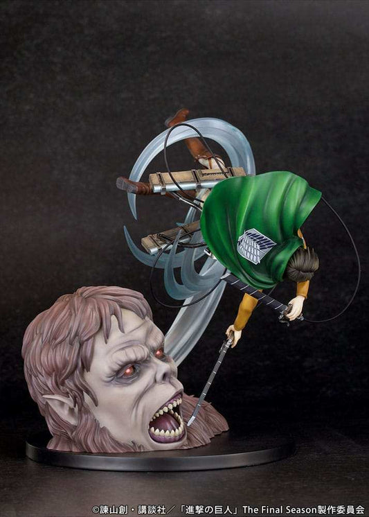 Attack on Titan PVC Statue 1/7 Levi vs Beast Titan Ver. 28 cm - Smalltinytoystore
