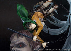Attack on Titan PVC Statue 1/7 Levi vs Beast Titan Ver. 28 cm - Smalltinytoystore
