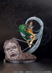 Attack on Titan PVC Statue 1/7 Levi vs Beast Titan Ver. 28 cm - Smalltinytoystore