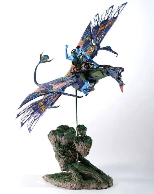 Avatar: The Way of Water Actionfigur Recom Quaritch & RDA Banshee (Gold Label) - Smalltinytoystore