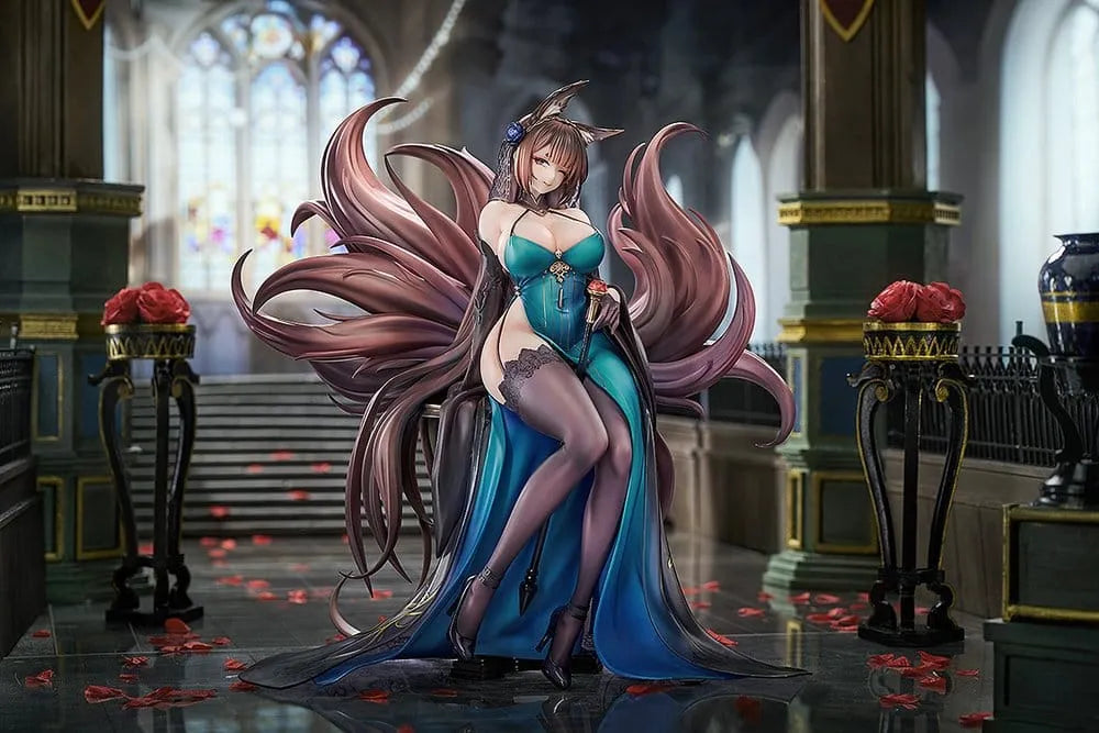 Azur Lane PVC Statue 1/7 Amagi: Throne of Fallen Petals Ver. 27 cm