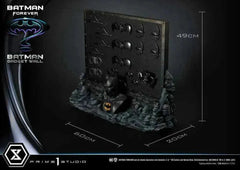 Batman Forever Museum Masterline Series Diorama 1/3 Batman Gadget Wall 49 cm - Smalltinytoystore