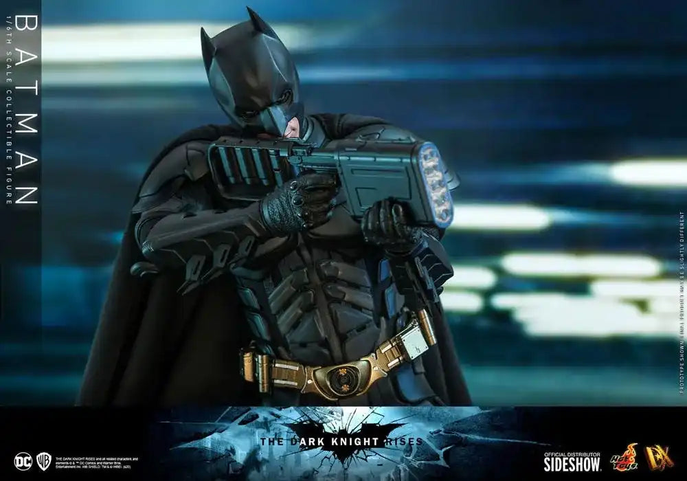 Batman The Dark Knight Rises Movie Masterpiece 1/6 Batman 32 cm HOT TOYS - Smalltinytoystore