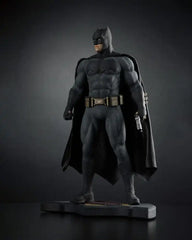Batman v Superman: Dawn of Justice Statue 1/6 Batman 32 cm - Smalltinytoystore