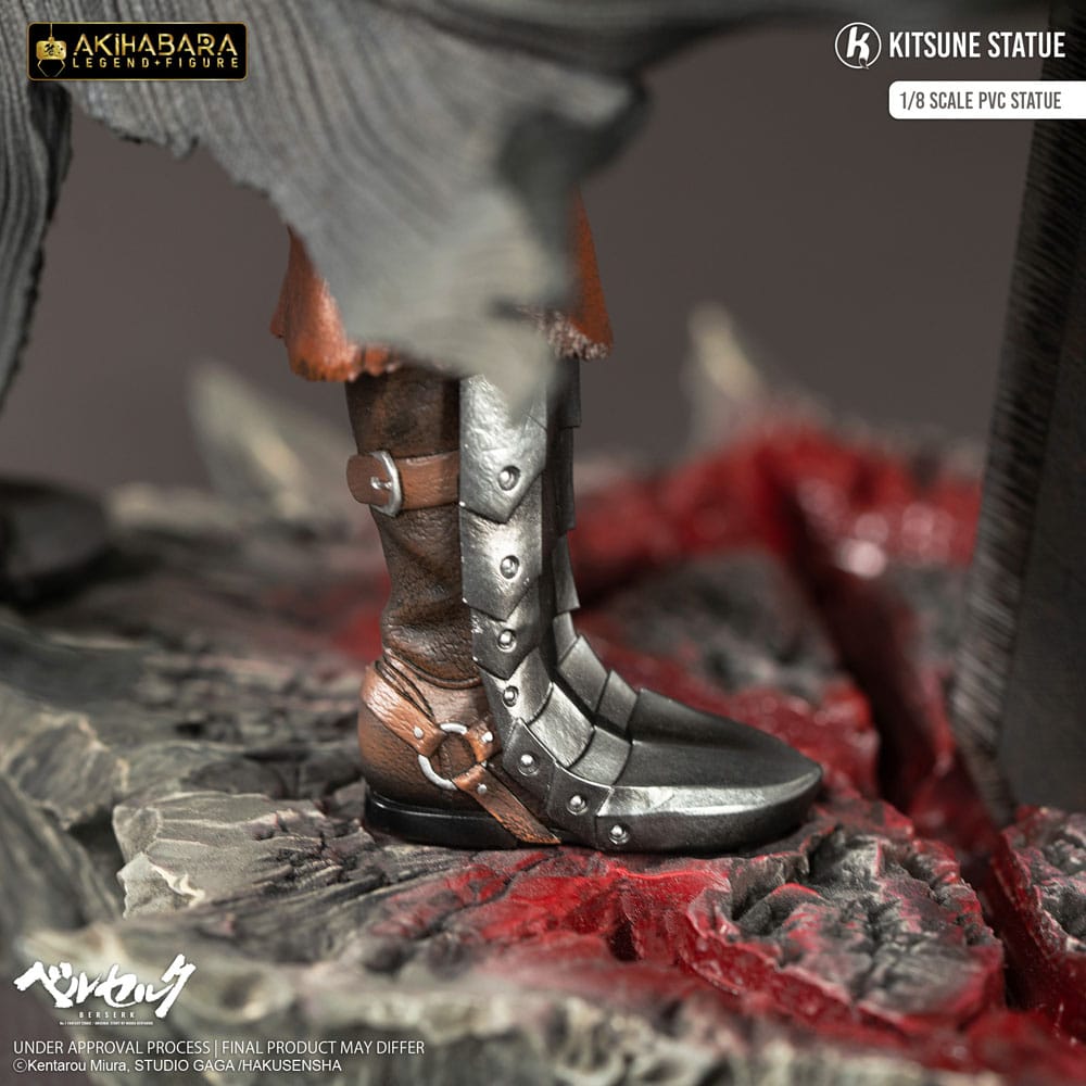 Berserk Akihabara Legend Figure PVC Statue 1/8 Guts 30 cm - Smalltinytoystore